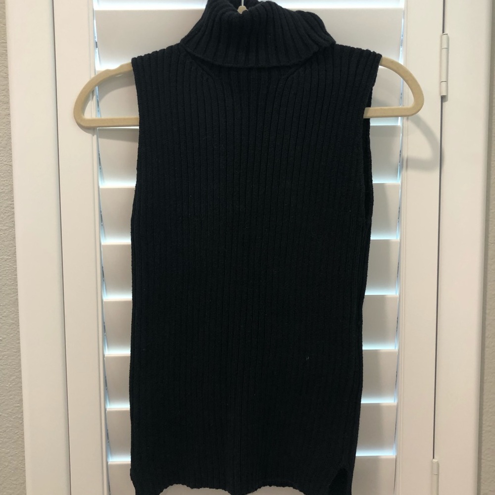 Gap turtleneck sweater